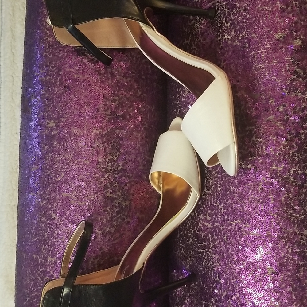 Open toe sandal